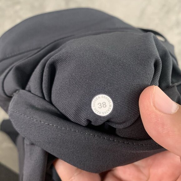 Lululemon ABC Pants Mens 38x29” Gray Trouser Warpstreme Stretch Golf Casual Work - Picture 9 of 14